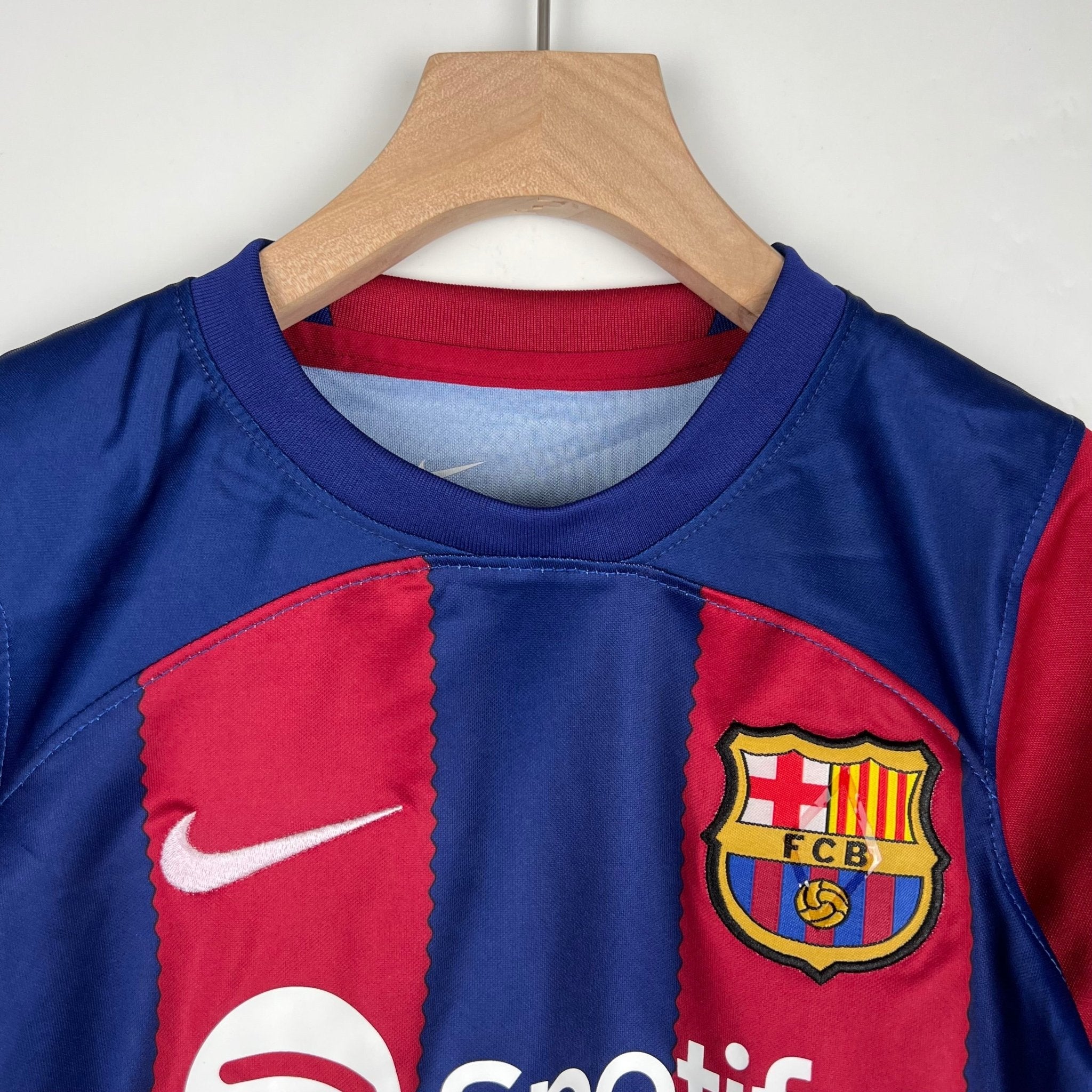 barcelona-home-kids-football-kit-2023-24-1