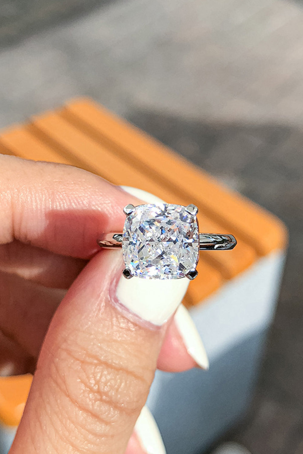 3.5ct zirkon prong ring