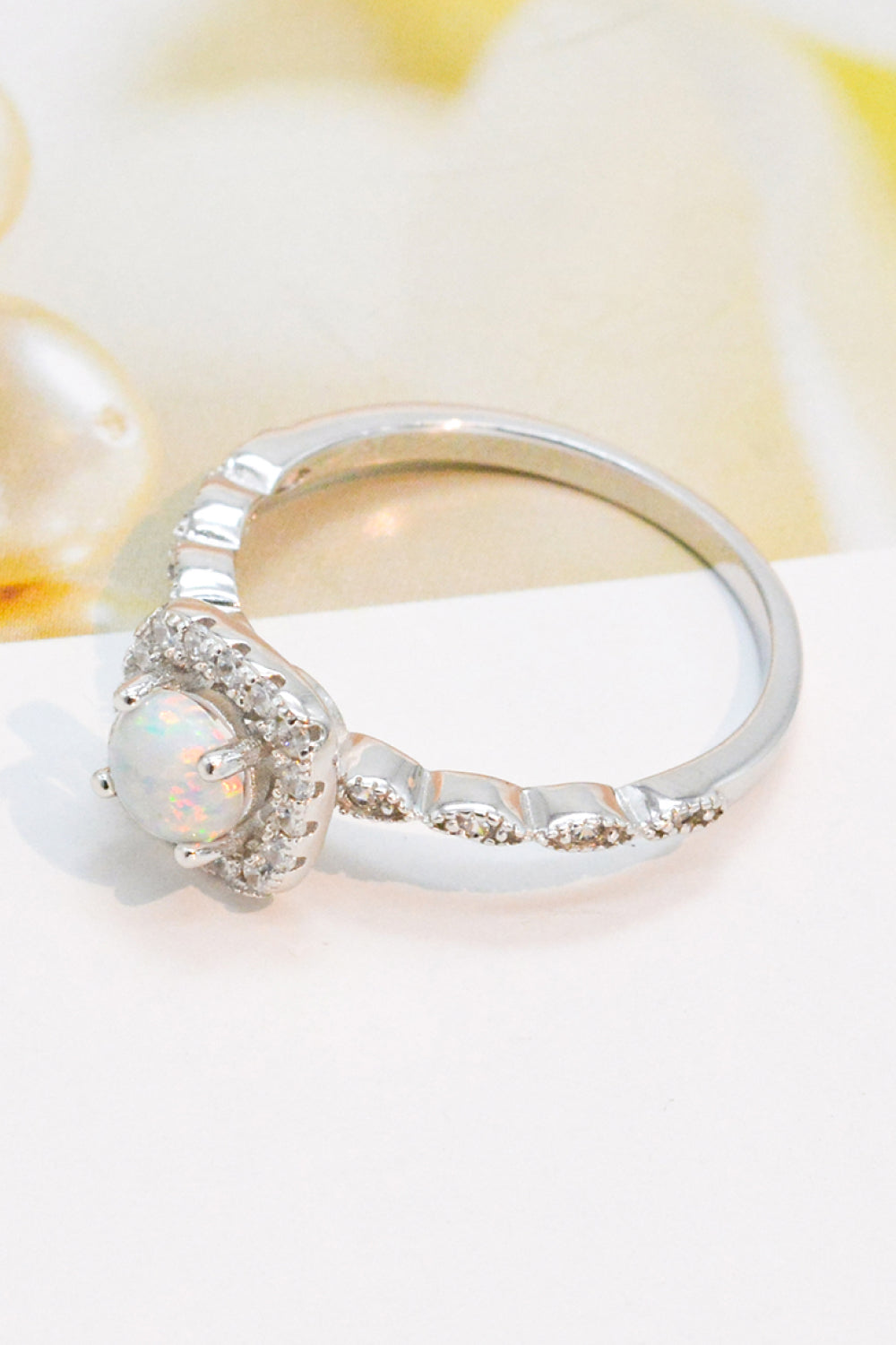 Silberring mit Opal-Einlage
