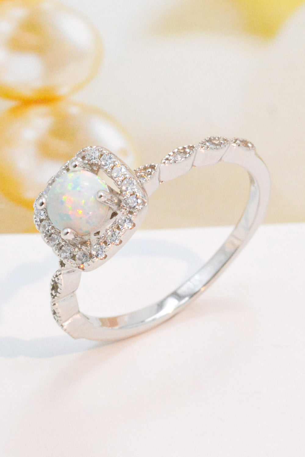 Silberring mit Opal-Einlage