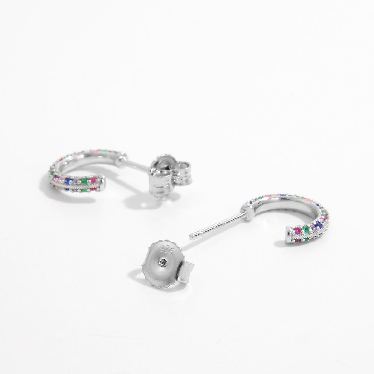 Orecchini a perno in argento Zircon Contrast