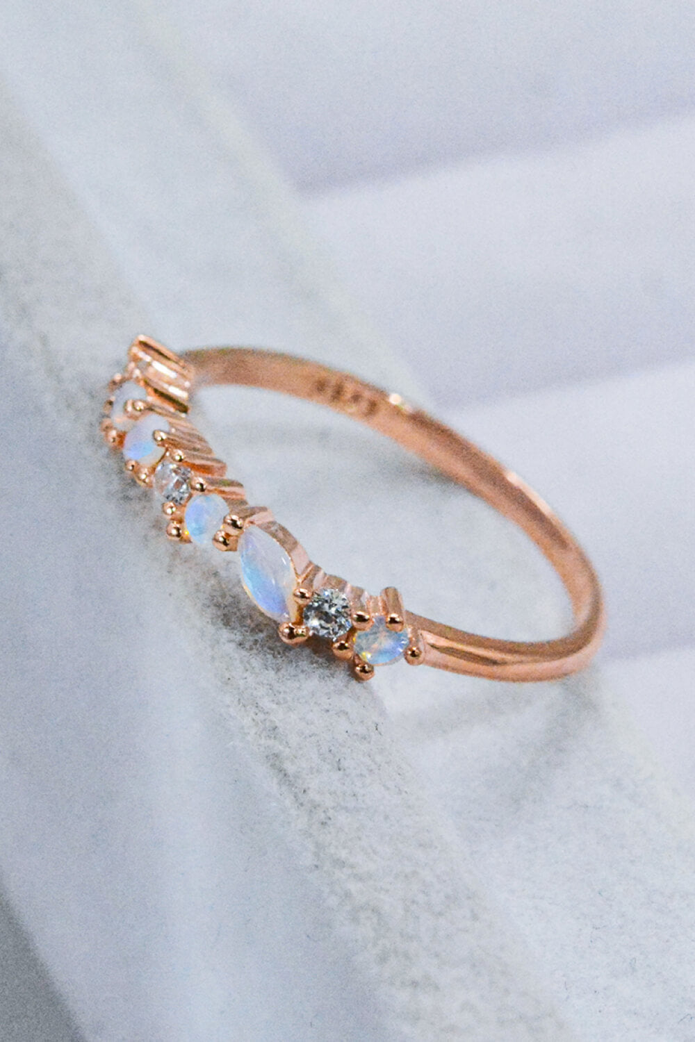 Måneskinns Zircon Accent Ring