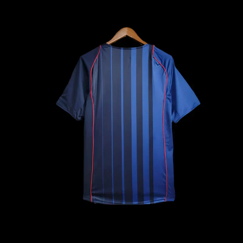 fc-barcelona-retro-shirt-2004-05-away-1