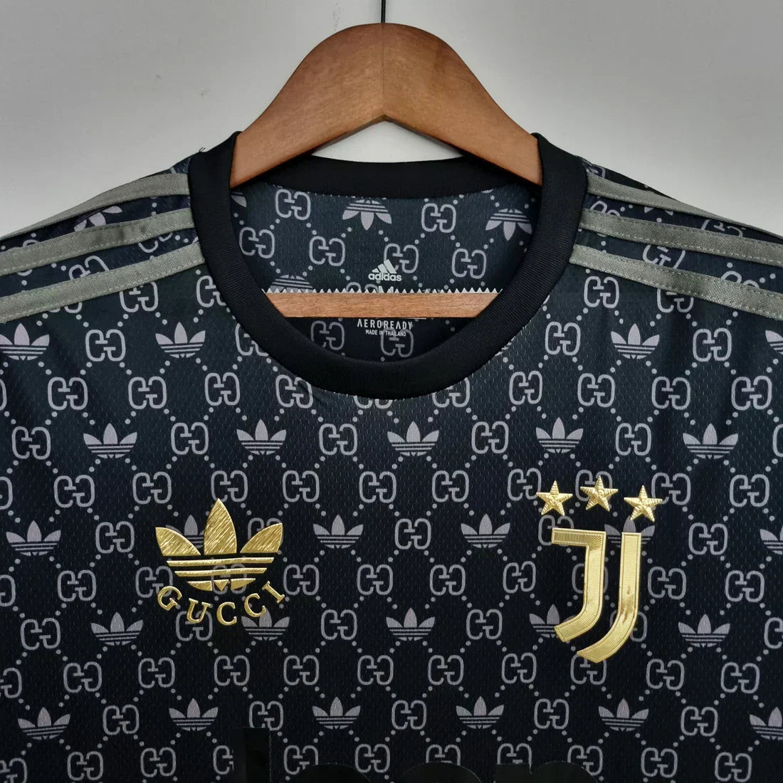 juventus-gucci-shirt-black-edition-1