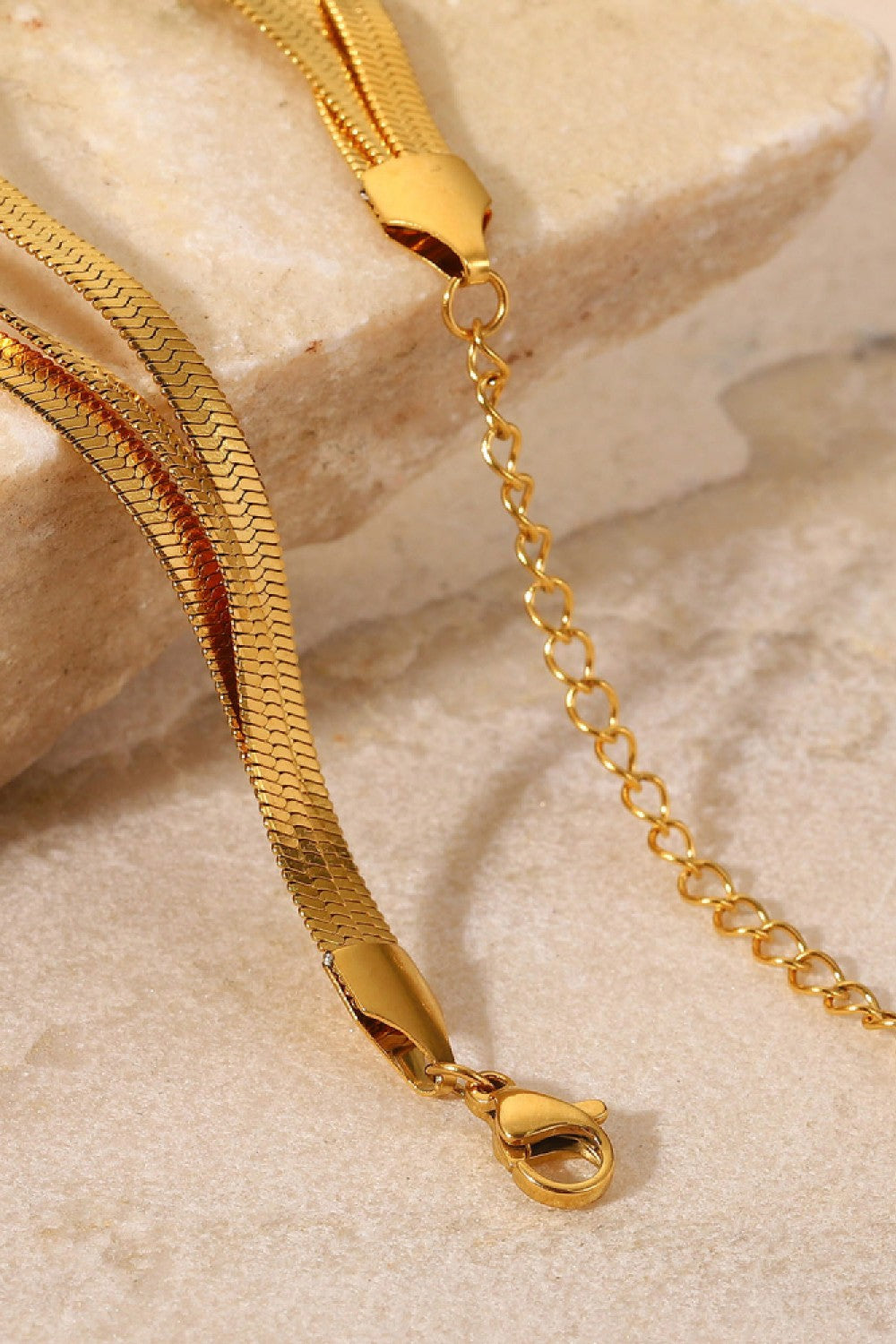 Brazalete de cadena de triple serpiente