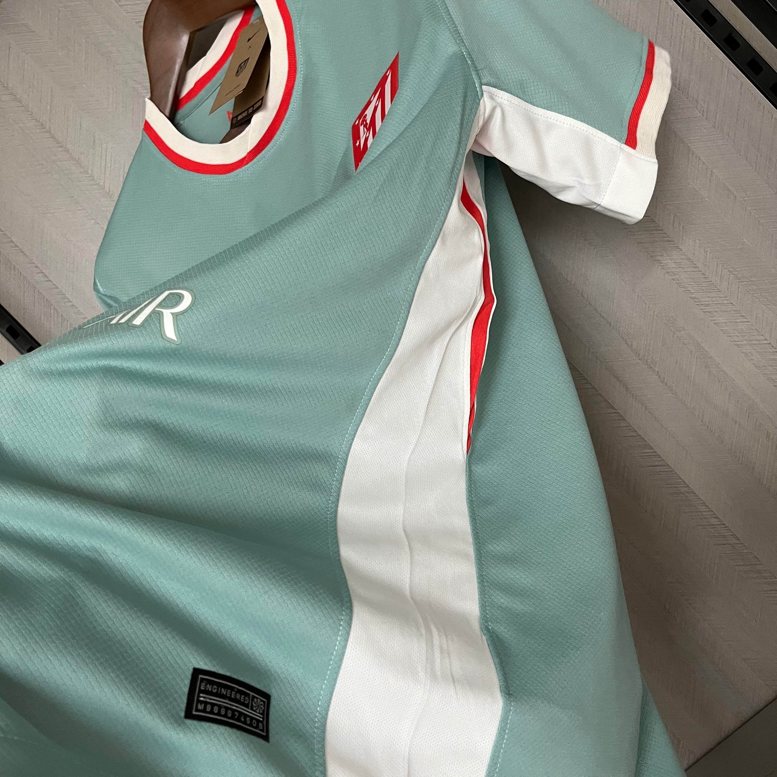 atletico-madrid-24-25-away-shirt-1