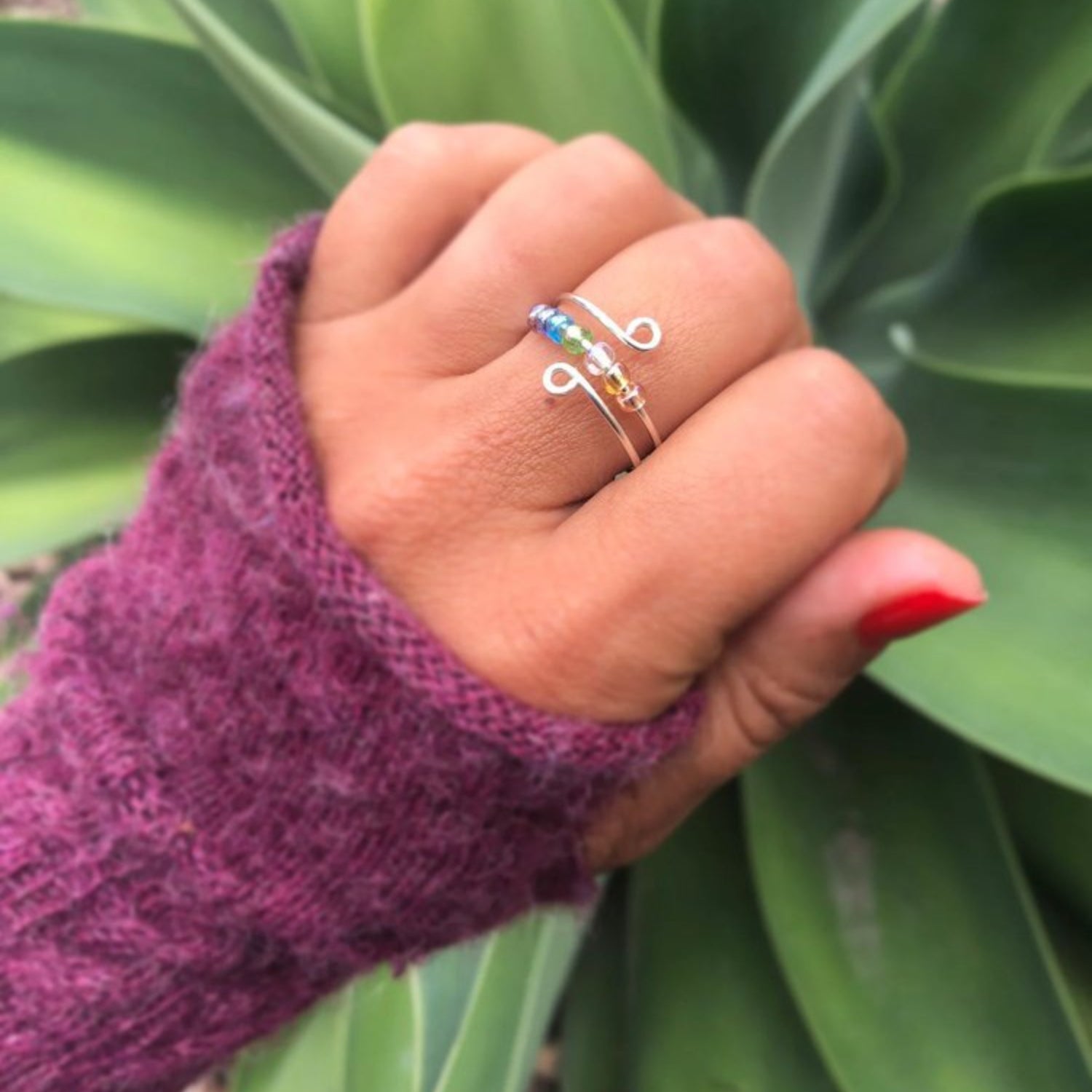 Anello avvolgente con perline in argento
