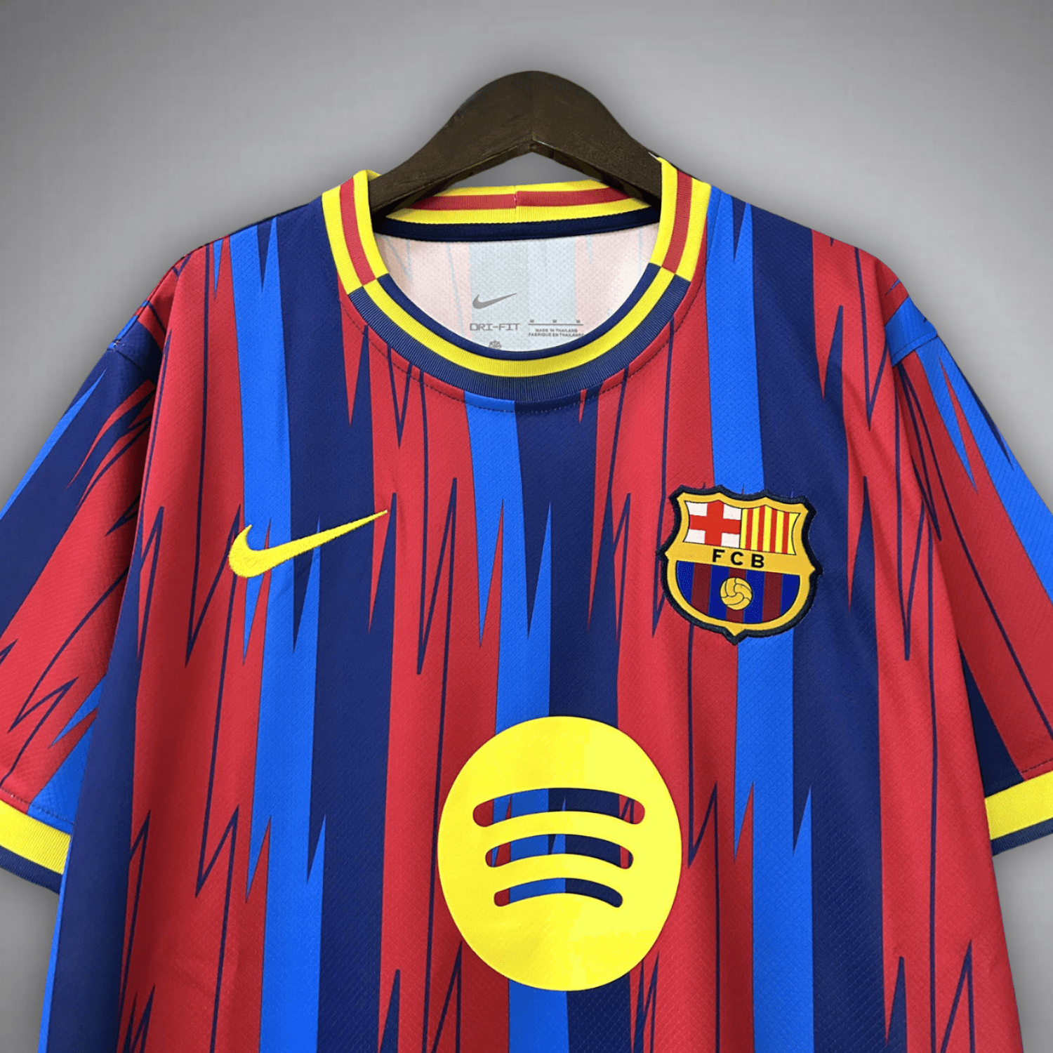 fc-barcelona-shirt-graffiti-glory-1