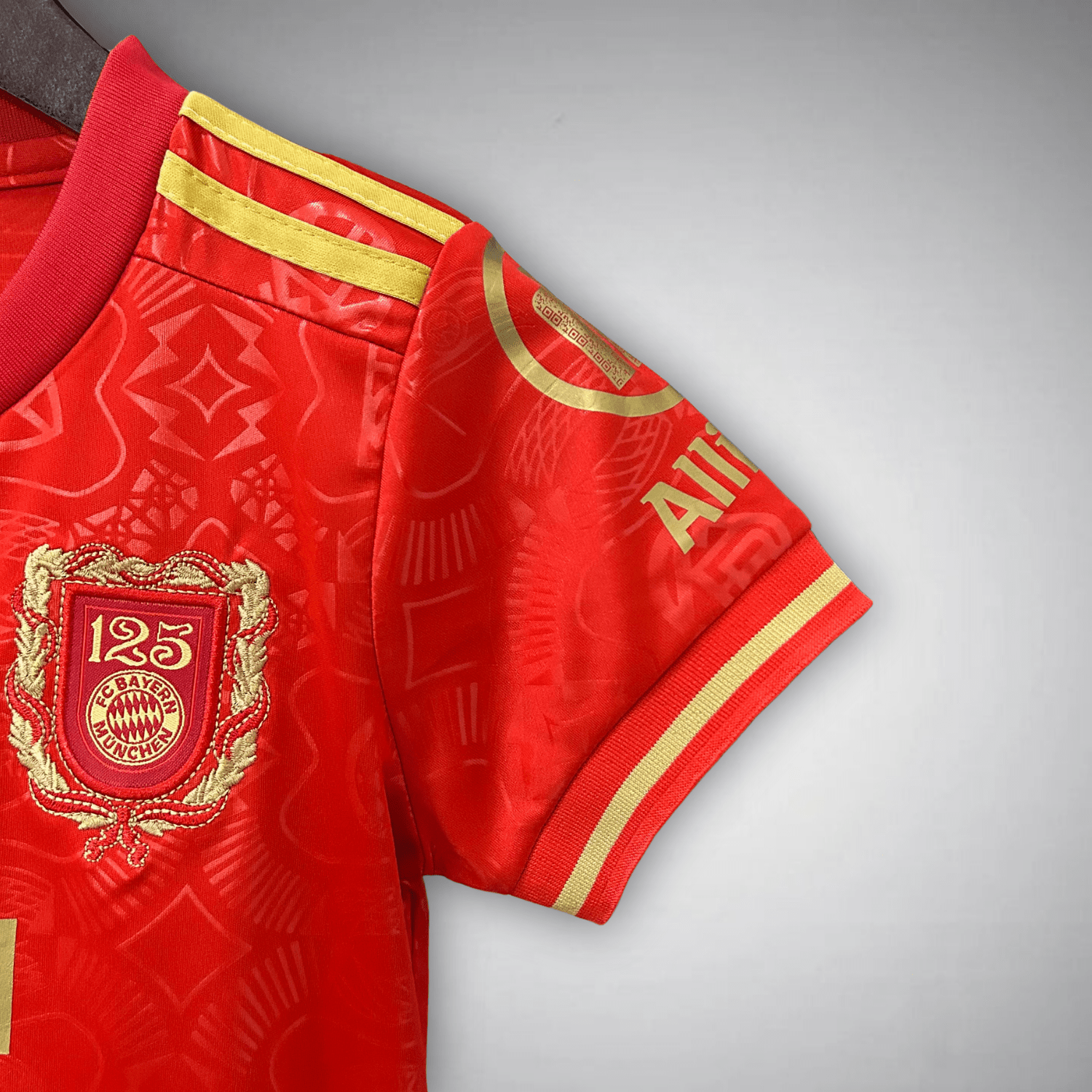 fc-bayern-kids-football-kit-125-anniversary-1