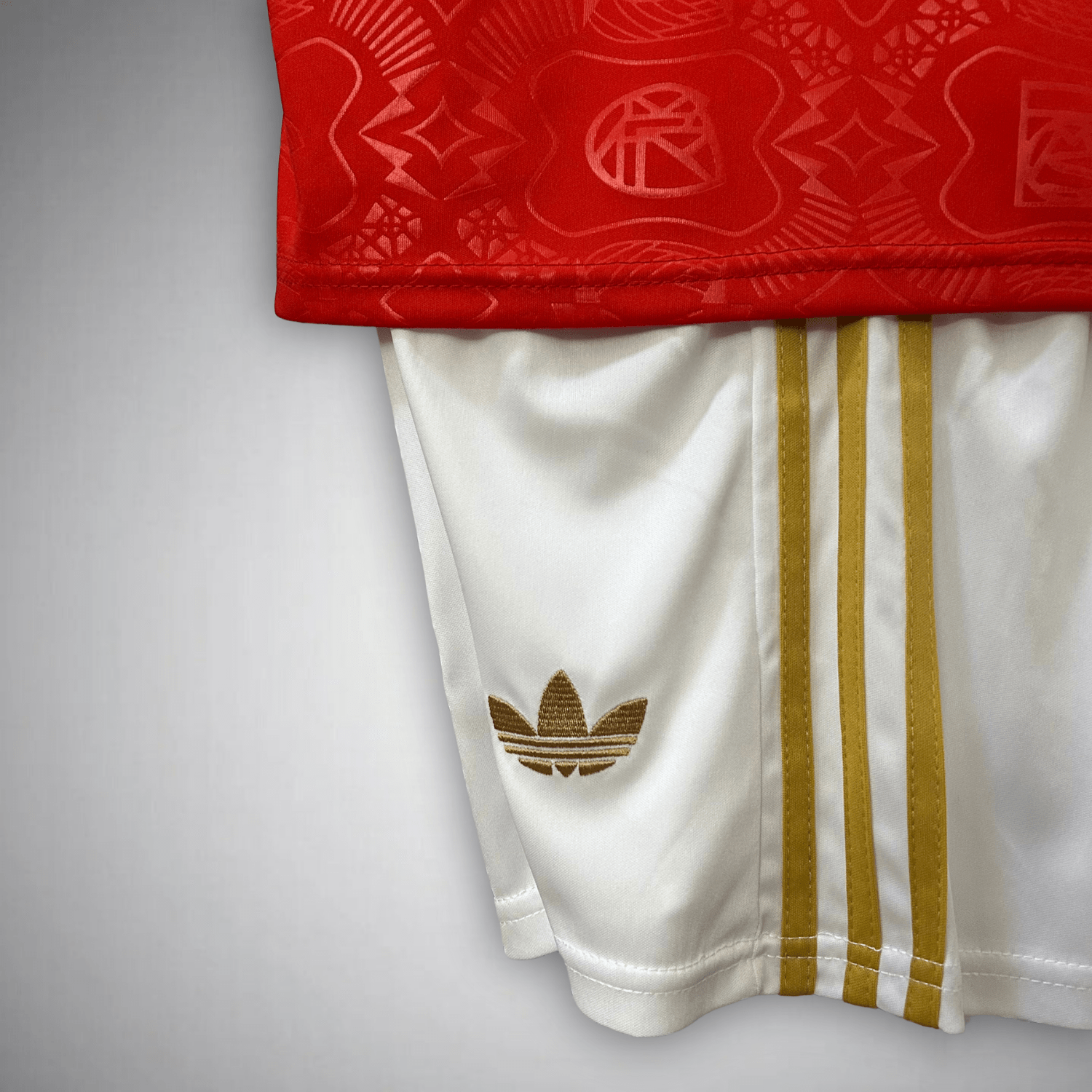 fc-bayern-kids-football-kit-125-anniversary-1