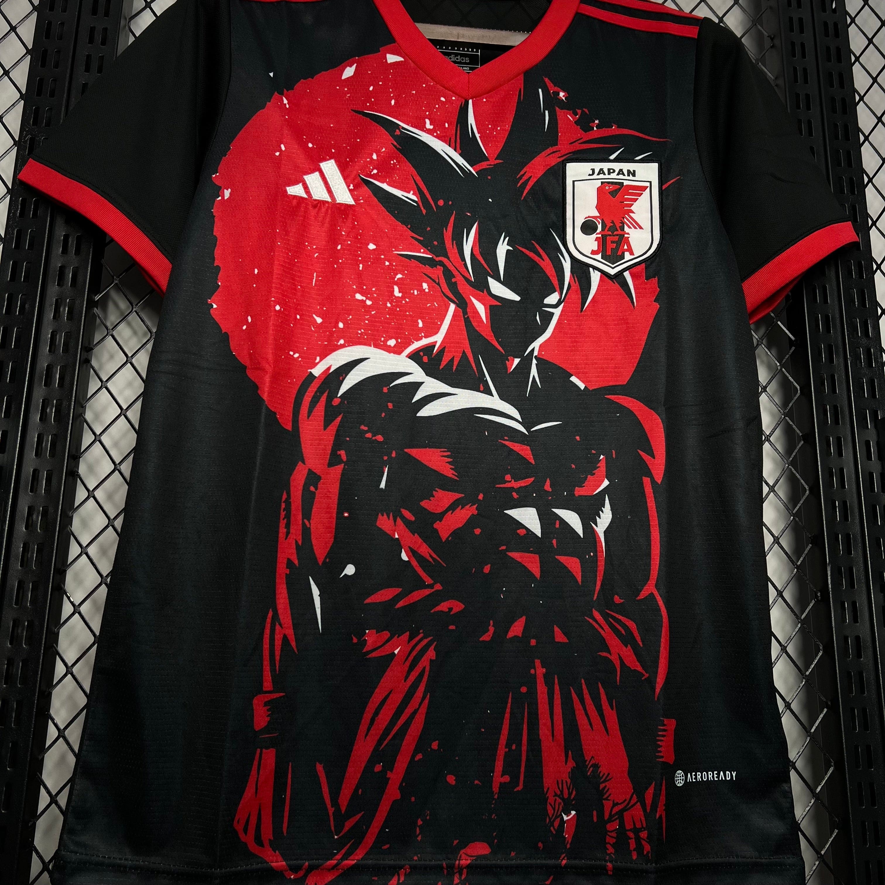 Japan Goku T-shirt – Sort & Rød Udgave
