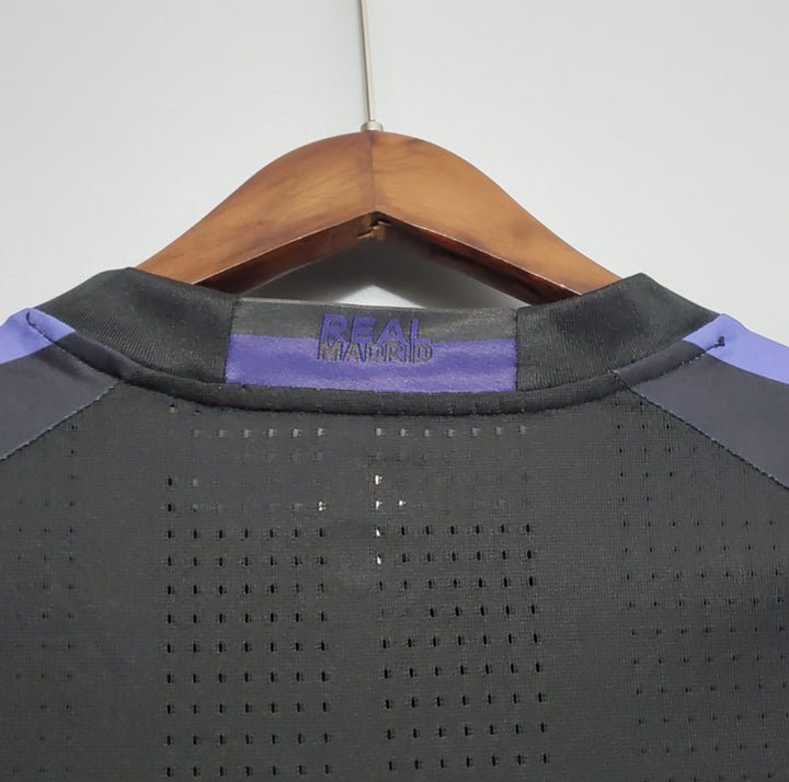 real-madrid-shirt-retro-2015-2016-third-1