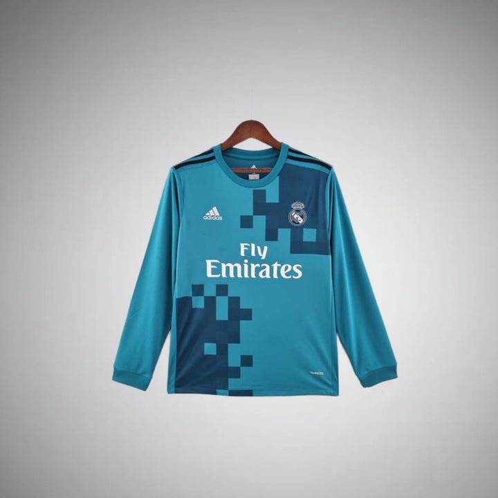 real-madrid-shirt-retro-2017-2018-third-1