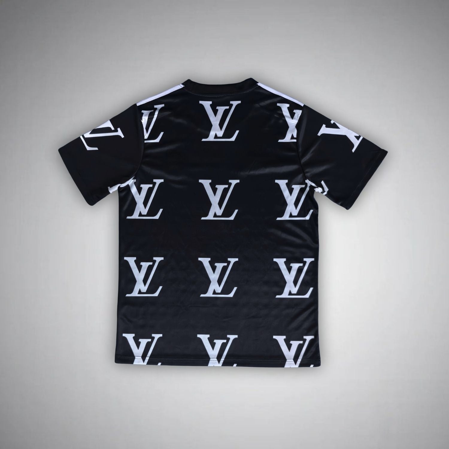 real-madrid-shirt-champs-charms-special-edition-1