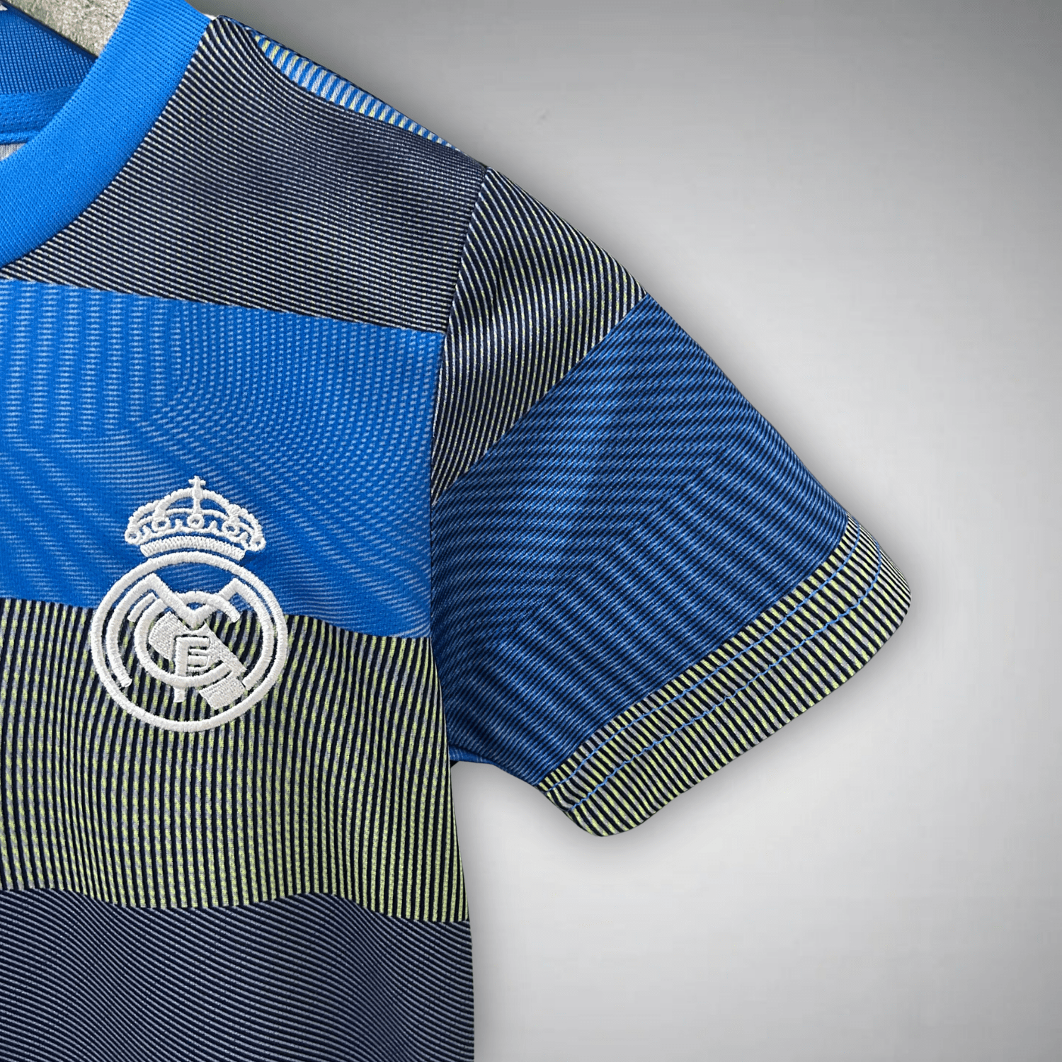 real-madrid-kids-football-kit-cibeles-wave-1
