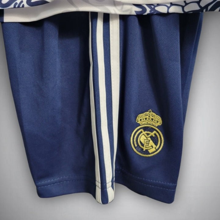 real-madrid-dragon-kids-football-kit-white-1