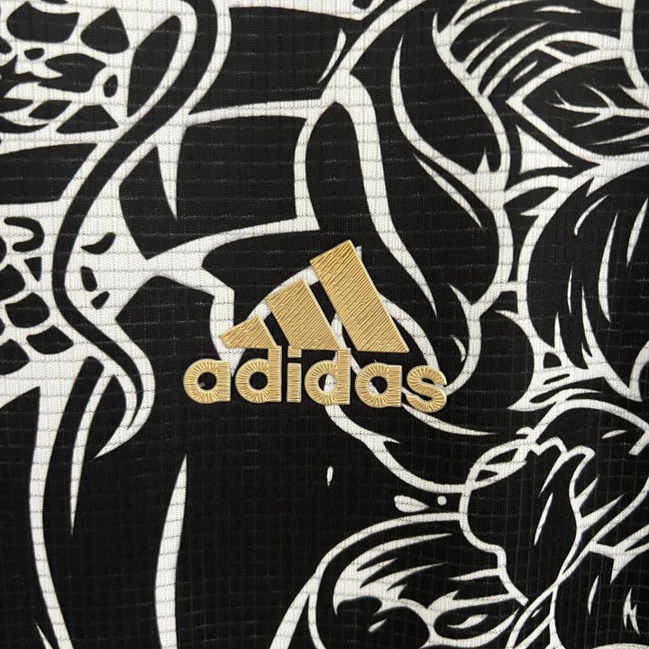 real-madrid-dragon-shirt-dragon-mitico-1