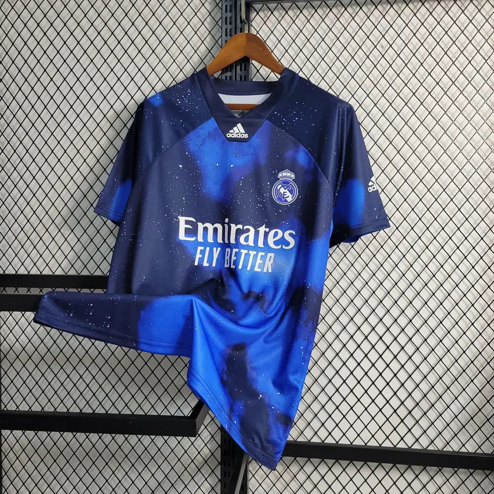 real-madrid-shirt-galaxy-1