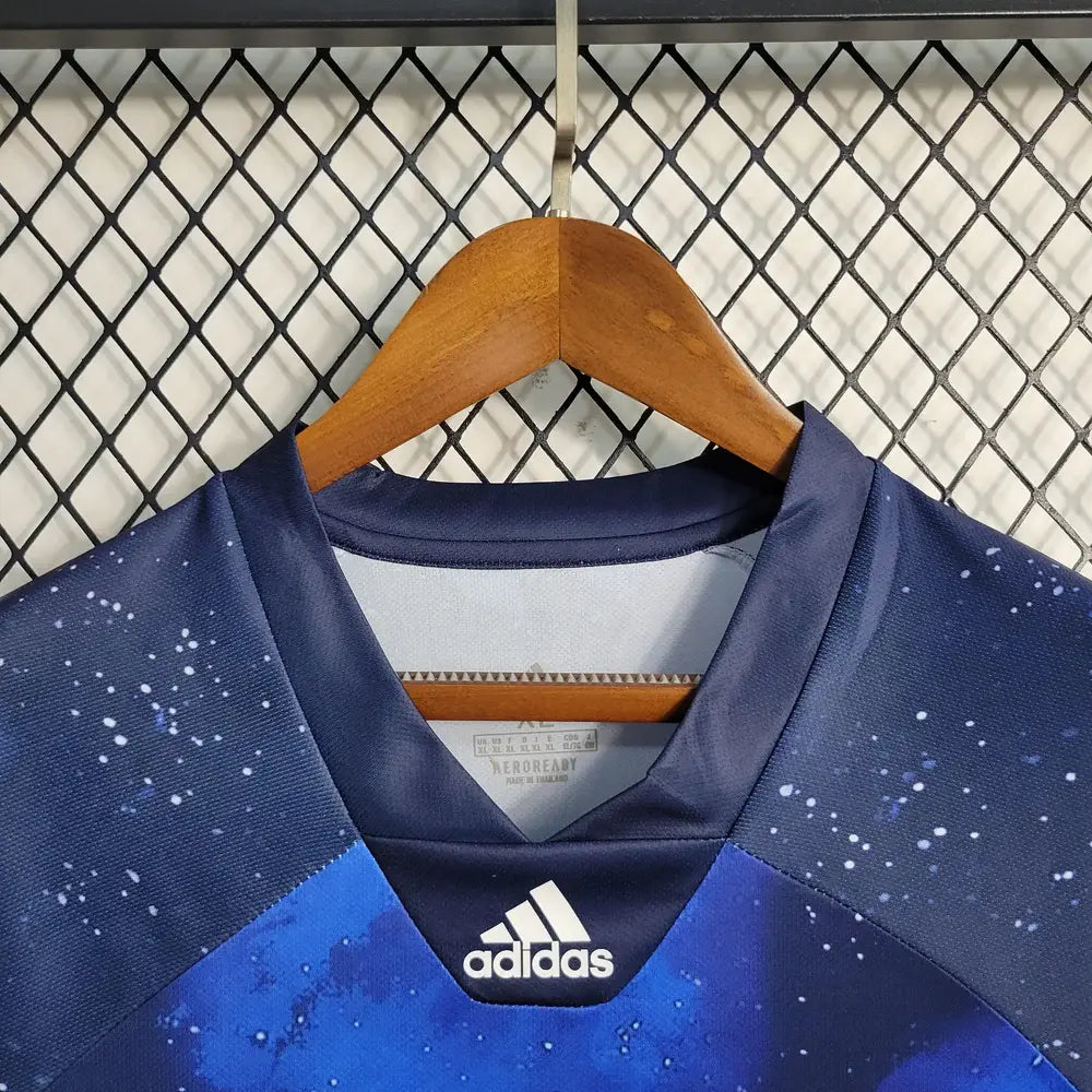 real-madrid-shirt-galaxy-1