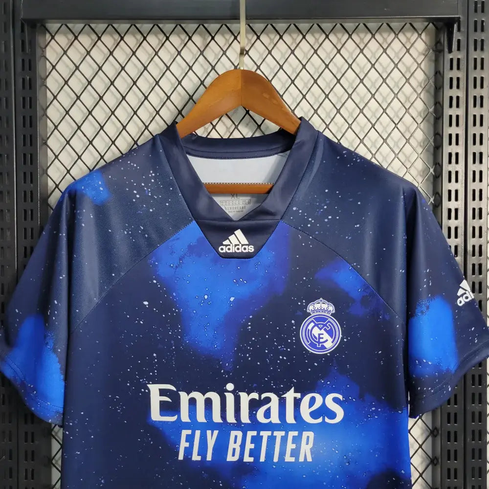 real-madrid-shirt-galaxy-1