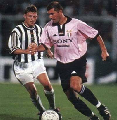 juventus-away-shirt-1997-1998-1