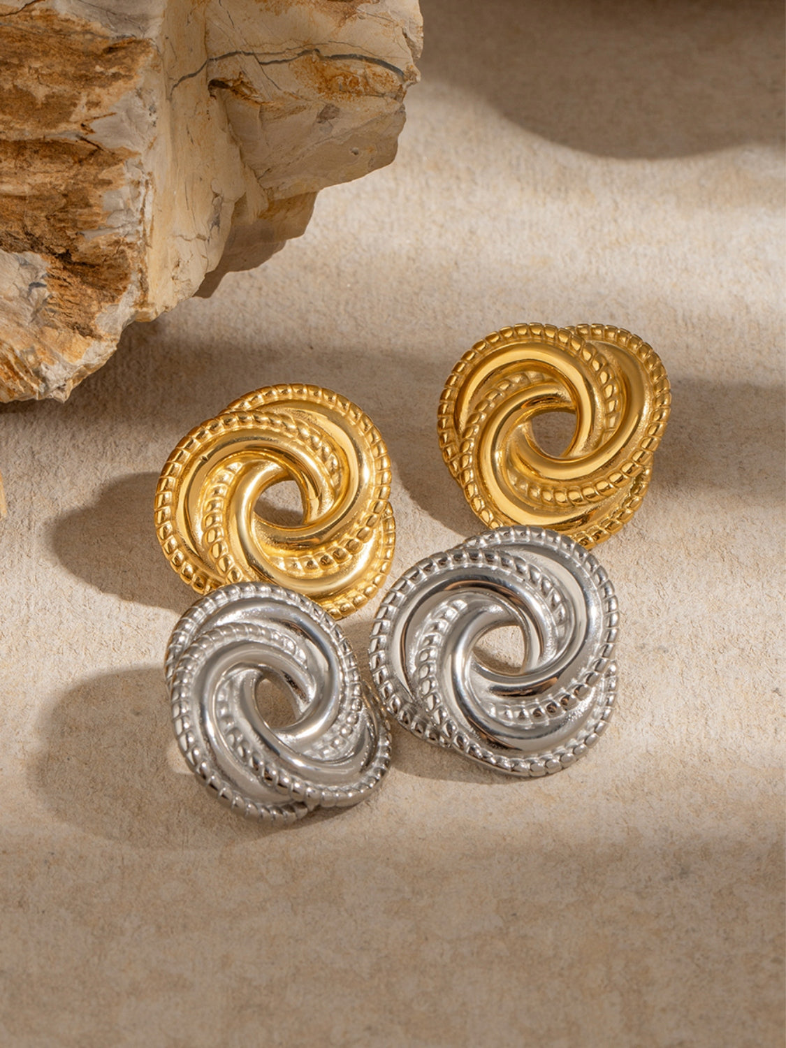 Montanti in acciaio torsionati