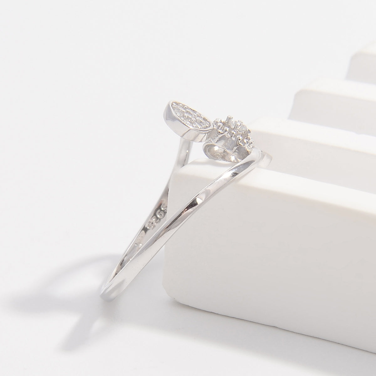 Zircon-Studded Silver Ring