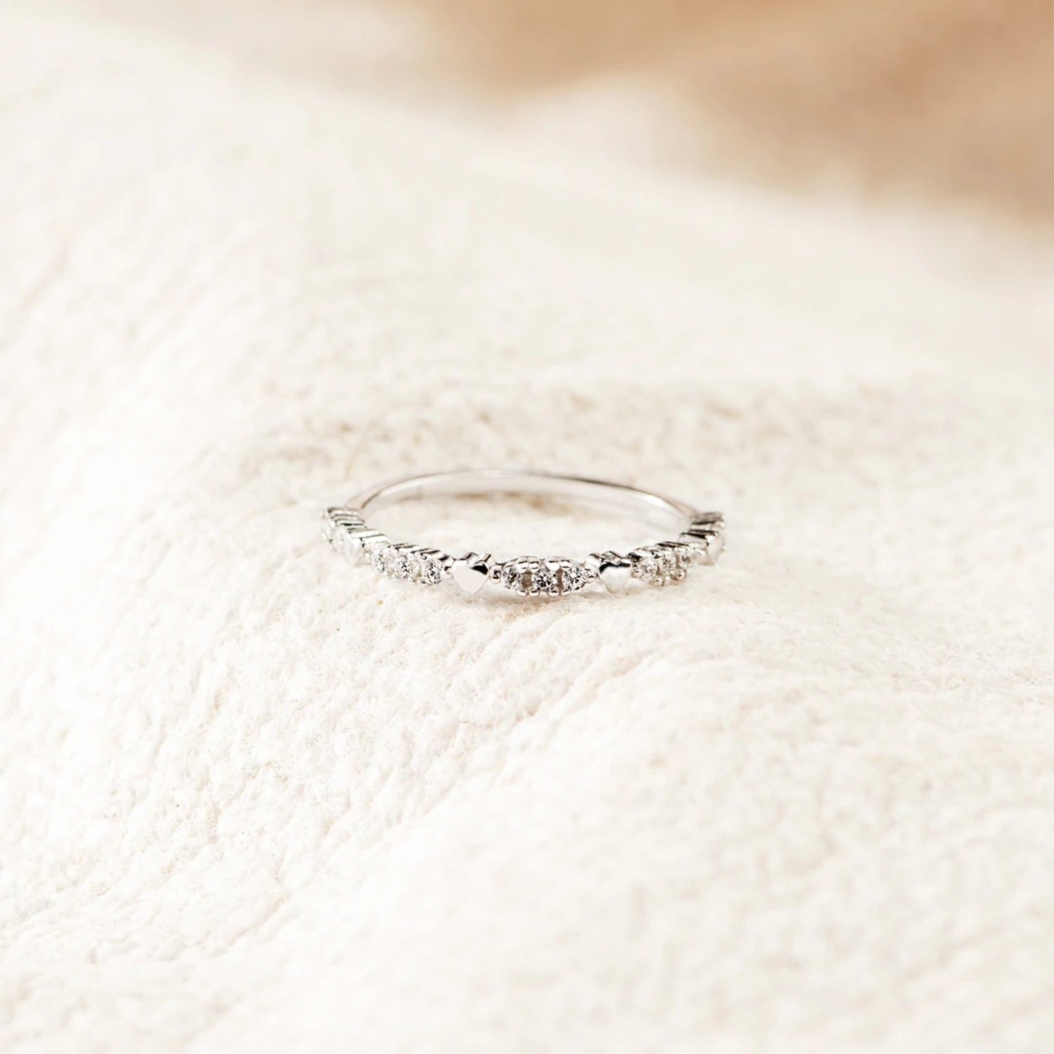 Zircon-sat sterling sølv ring