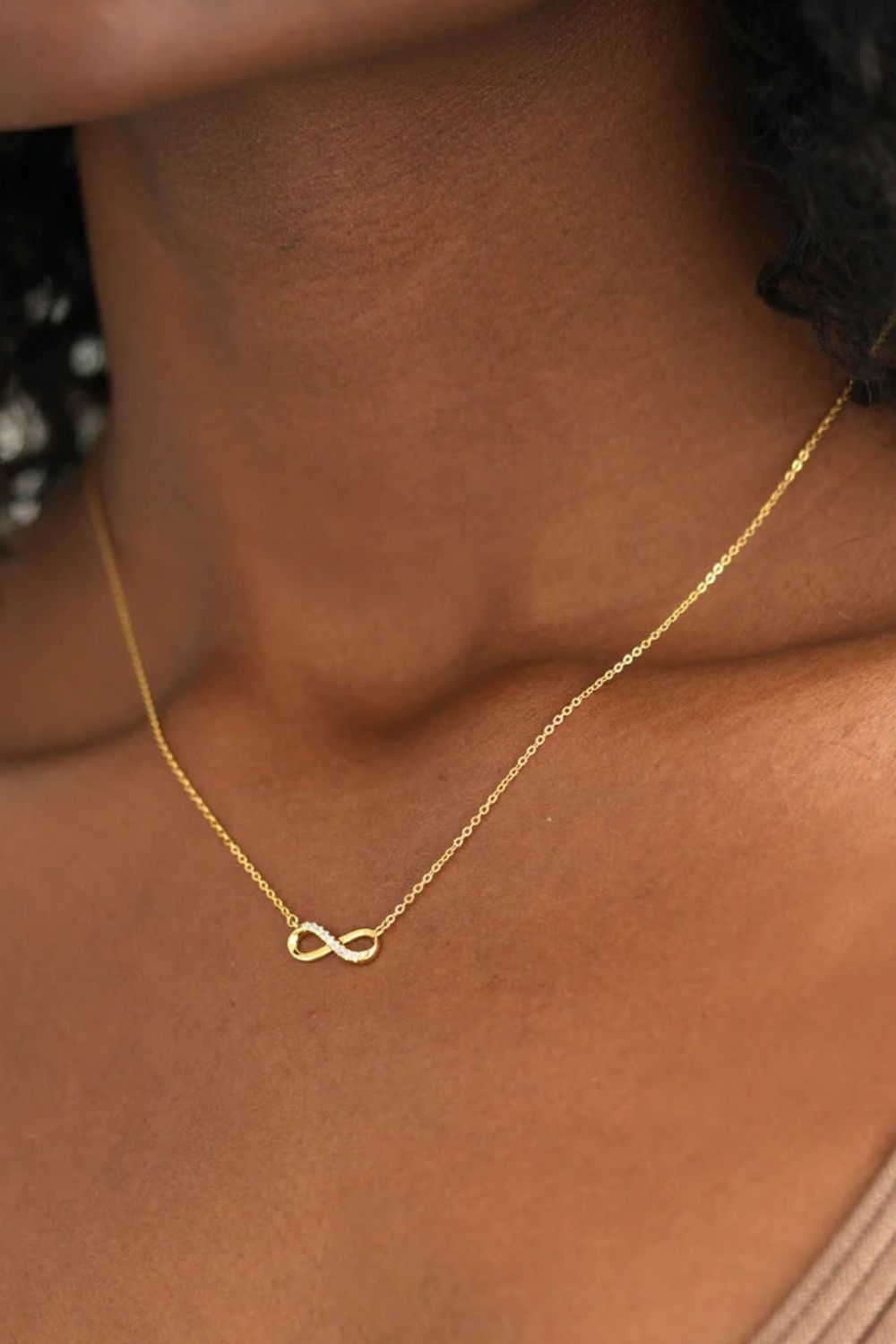 Zircon Infinite Silver Chain