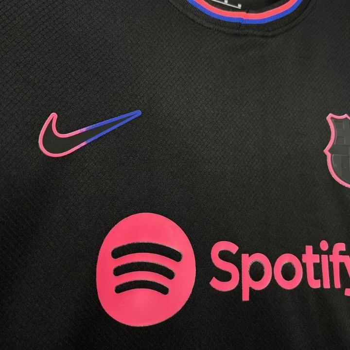 2024-25-fc-barcelona-shirt-regalia-1