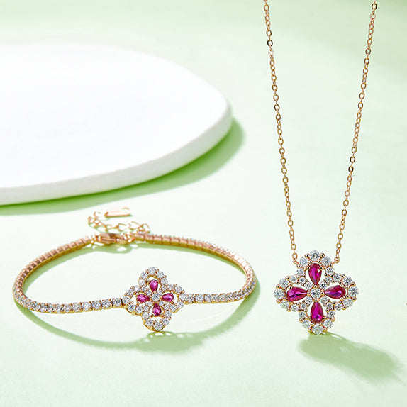 Ciondolo in argento floreale Lab Ruby