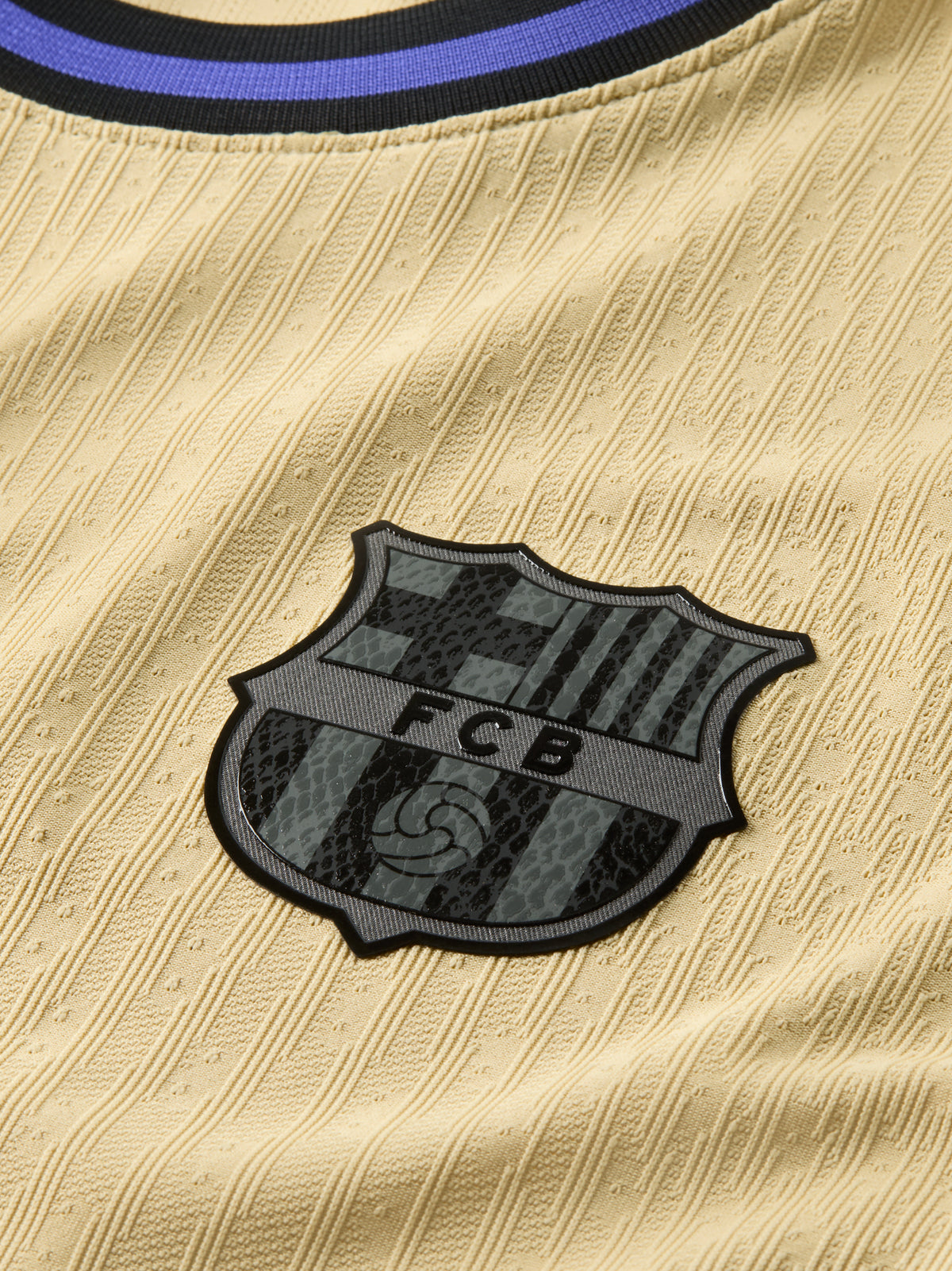 2025-26-fc-barcelona-x-kobe-bryant-away-shirt-player-edition-1