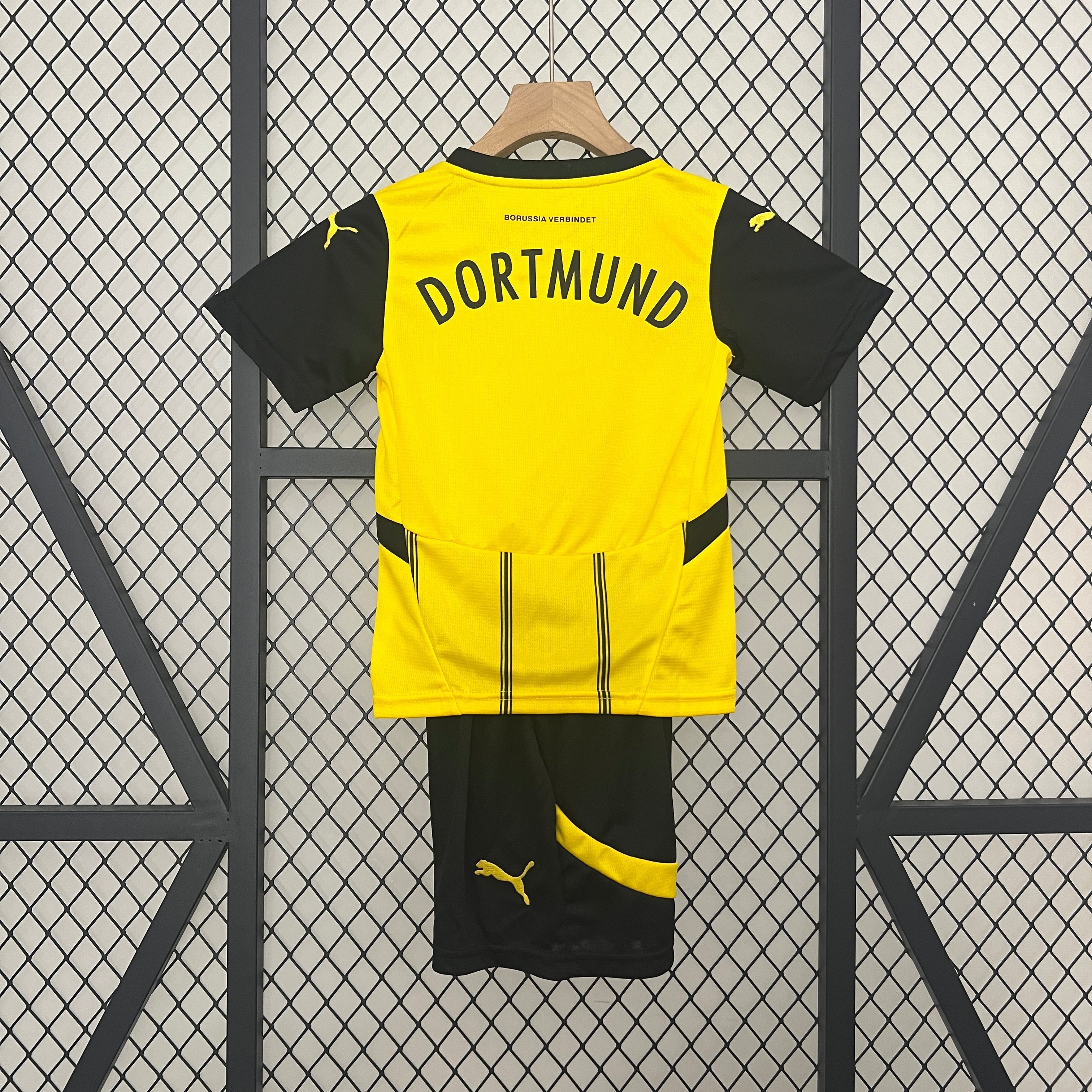 borussia-dortmund-2024-25-kids-football-kit-home-1