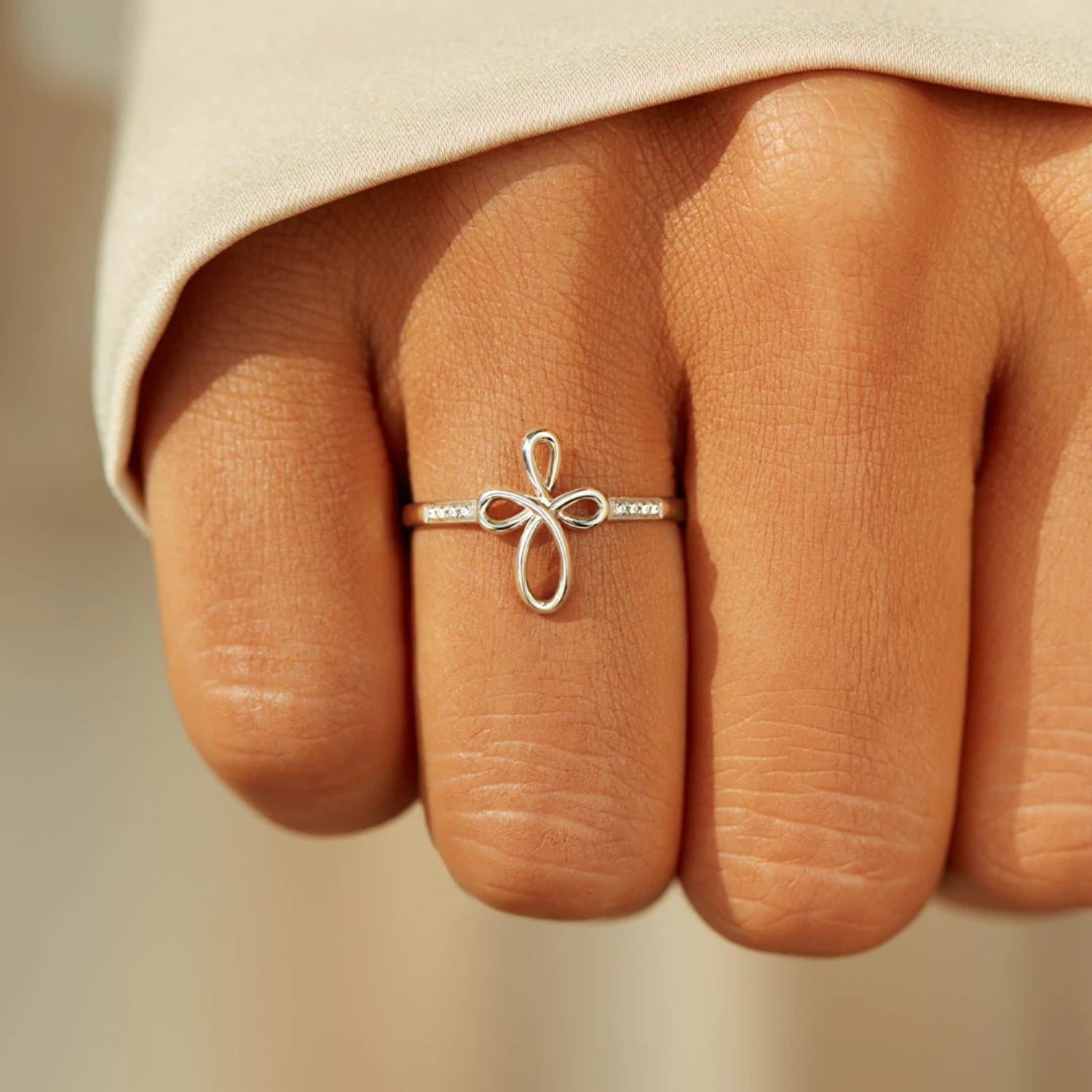 Anello geometrico in argento