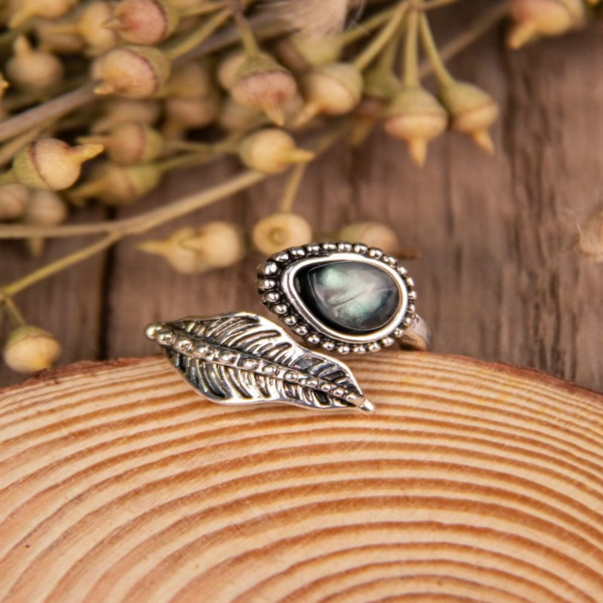 Månestensblad Twist Ring