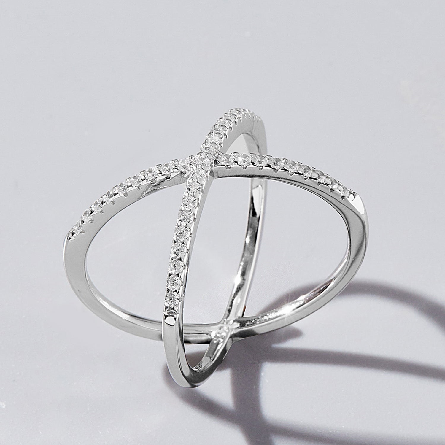 Anello X-Cut in Argento Zirconio