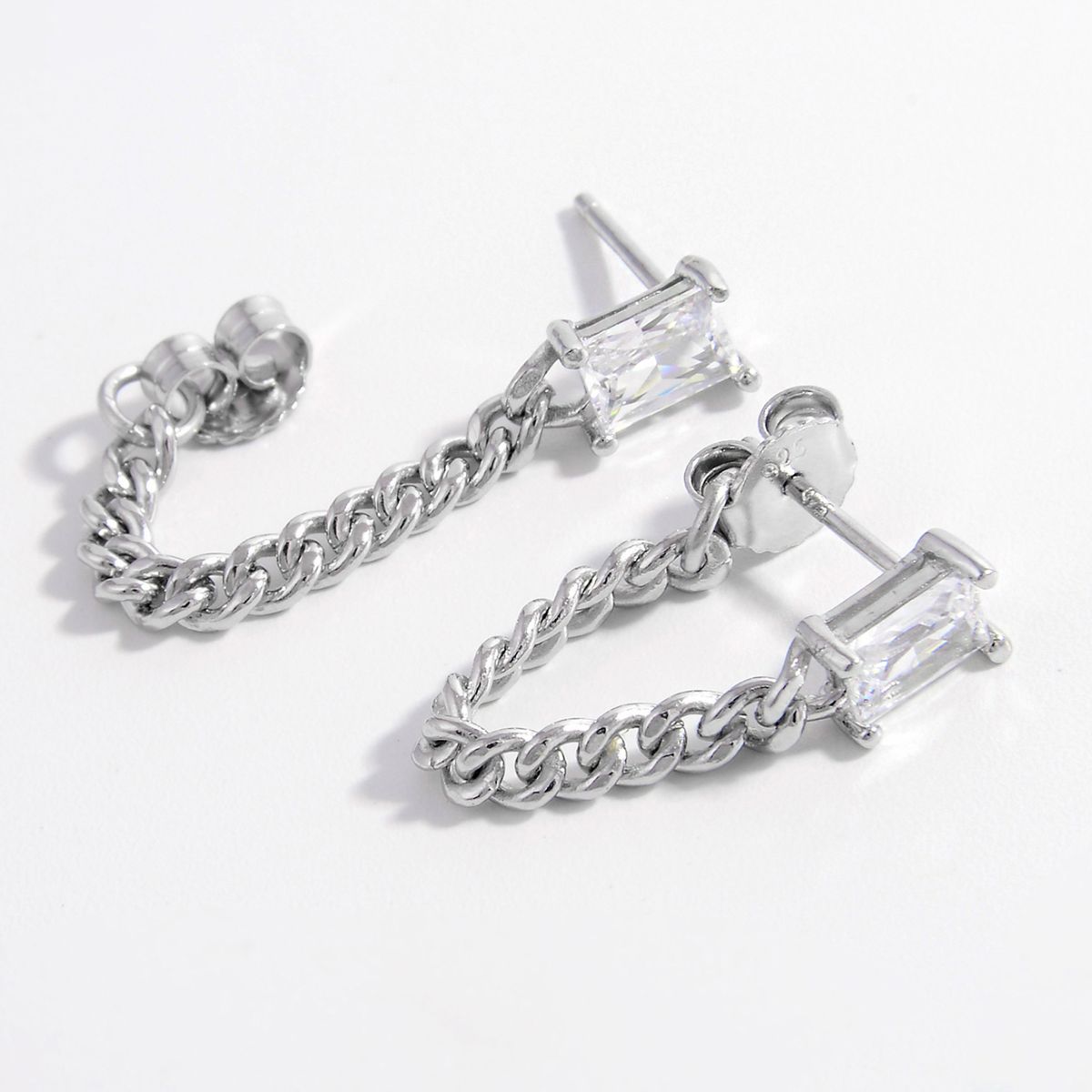Orecchini a catena in argento zircone