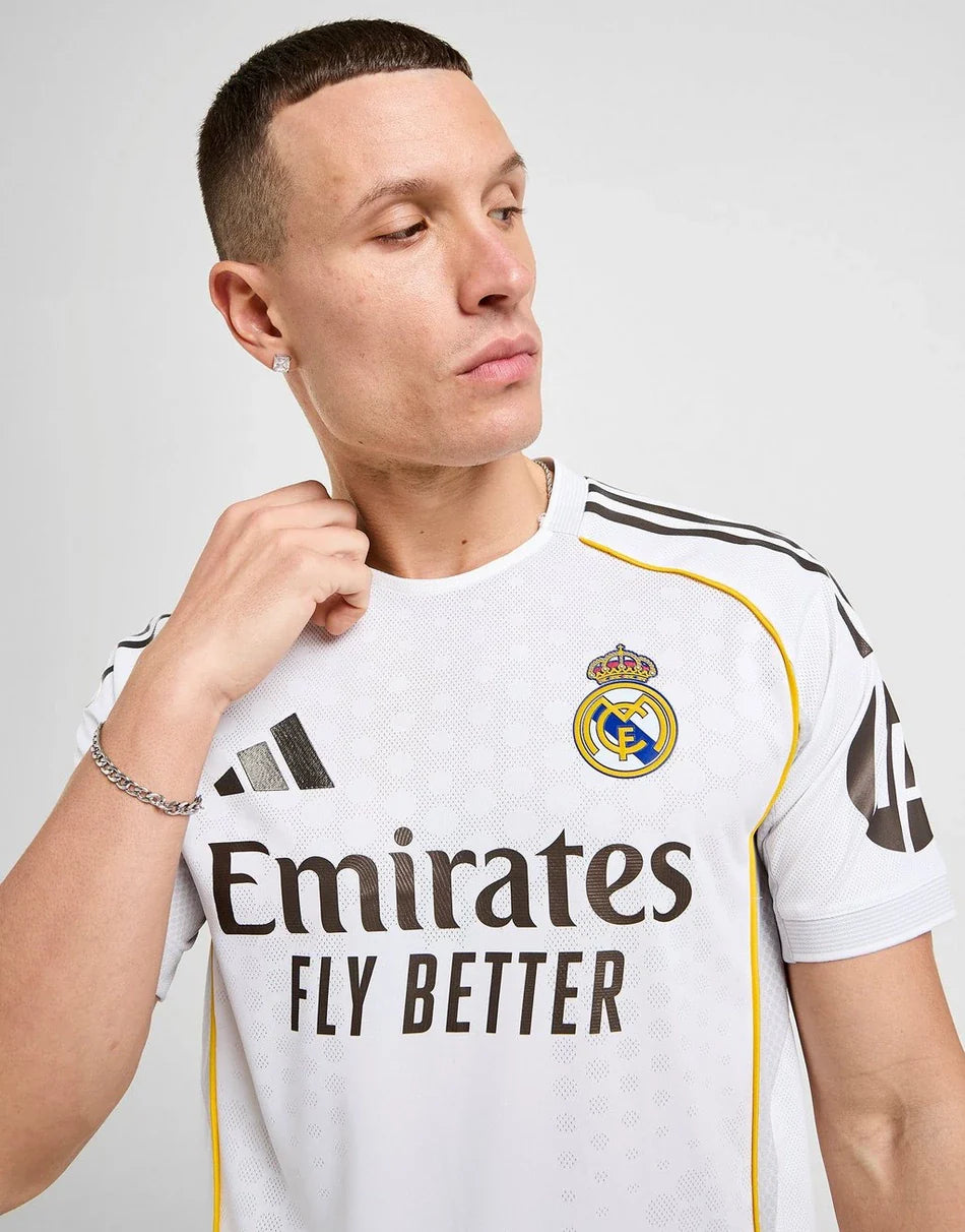 real-madrid-shirt-2025-2026-home-player-edition-1