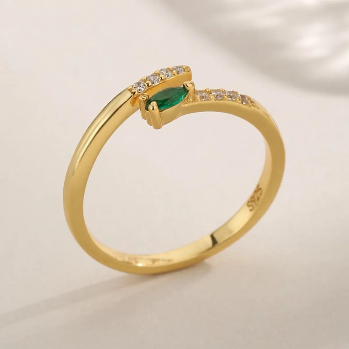 Zircon-Adorned Silver Open Ring