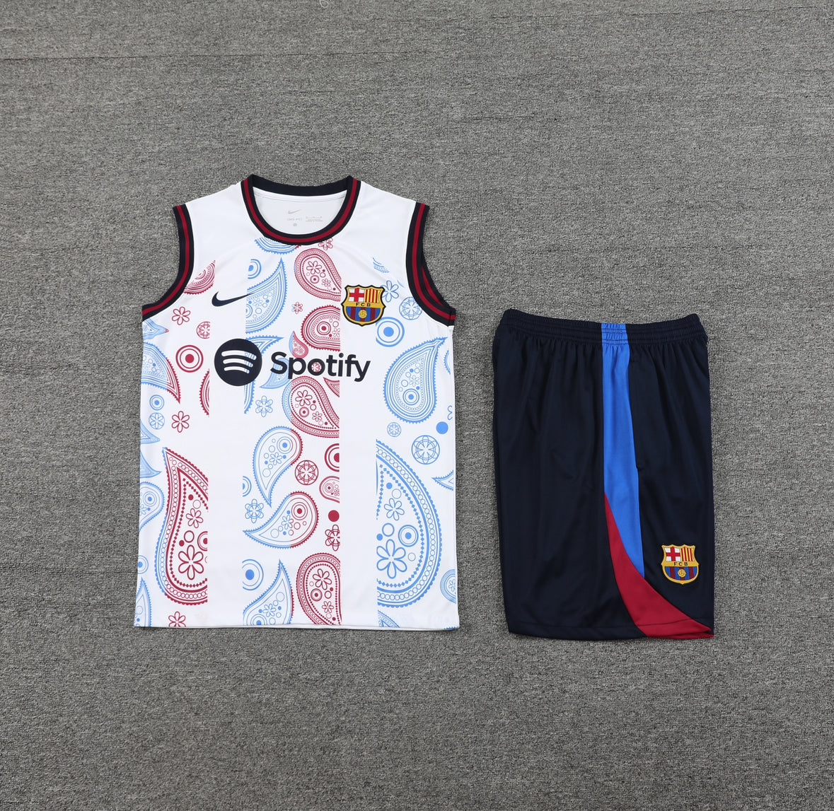 barcelona-training-set-2024-25-1