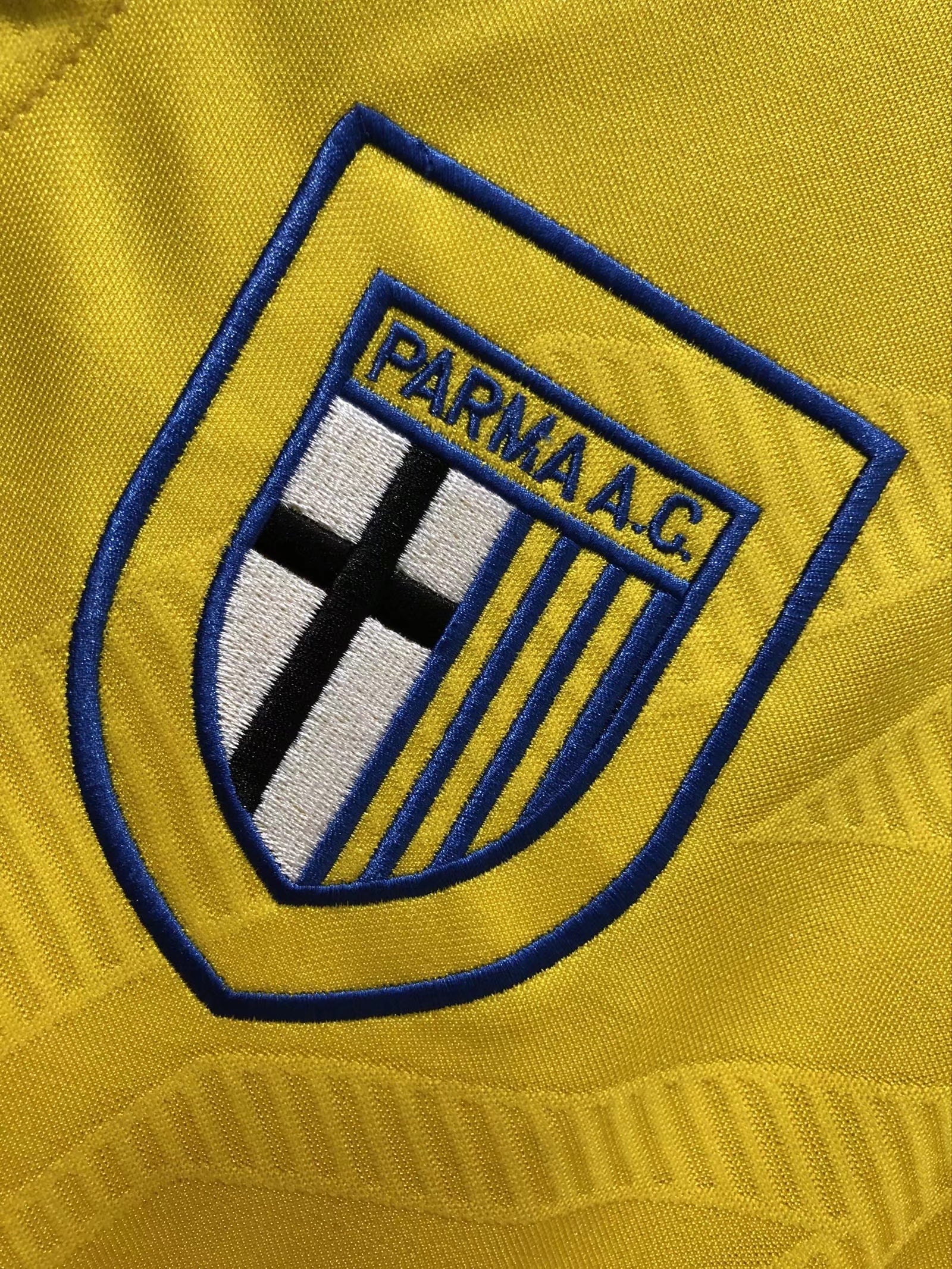 1993-95 Parma AC Heimtrikot