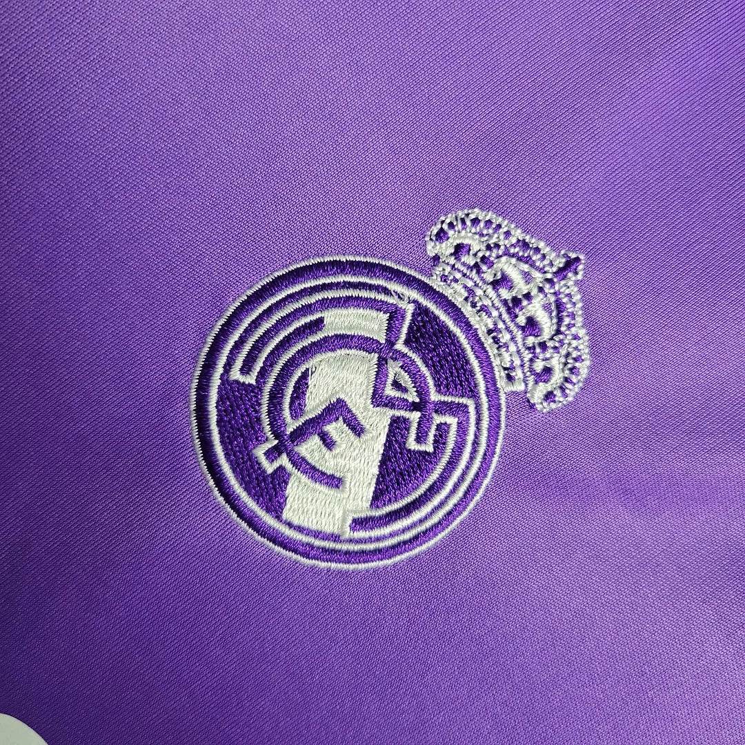 real-madrid-away-2017-2018-kids-football-kit-1