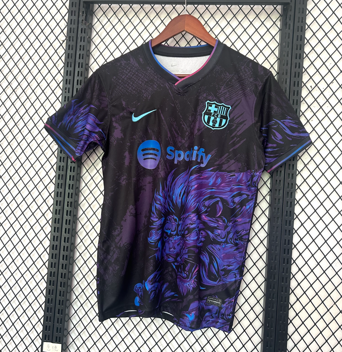 FC Barcelona lilla løveskjorte