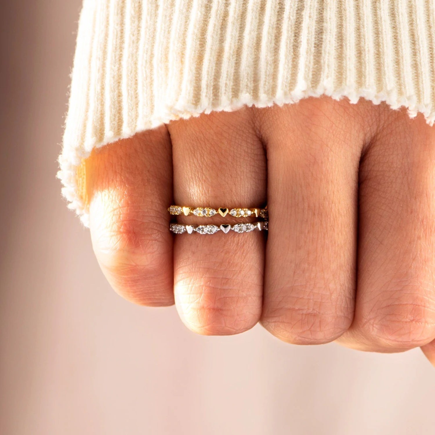 Zircon-sat sterling sølv ring