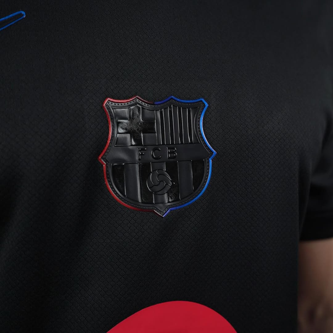 2024-25-barcelona-away-shirt-1