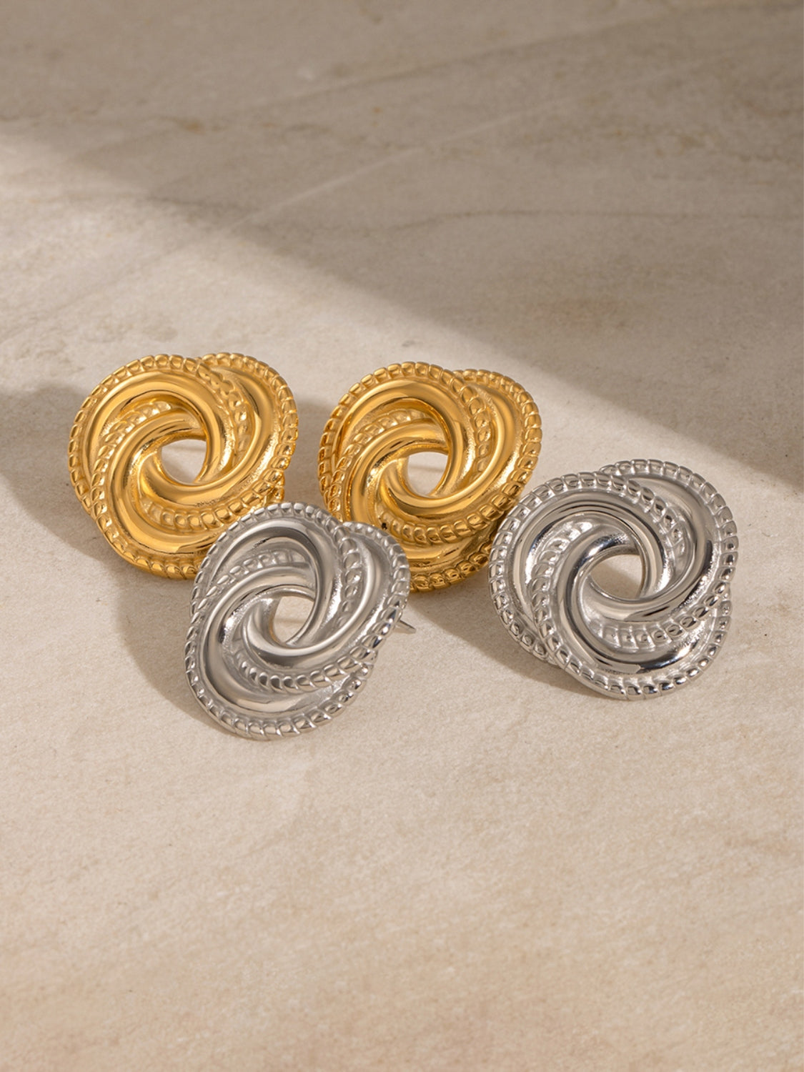 Montanti in acciaio torsionati