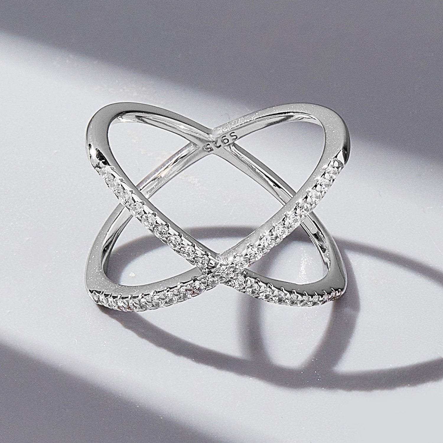 Anello X-Cut in Argento Zirconio