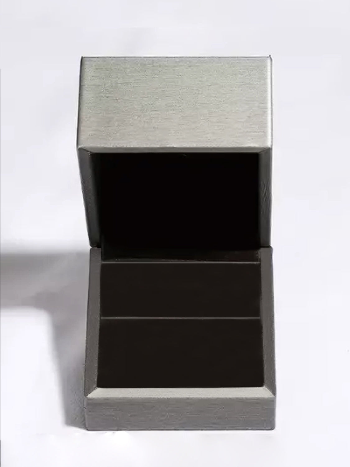 Zircon-Adorned Silver Ring