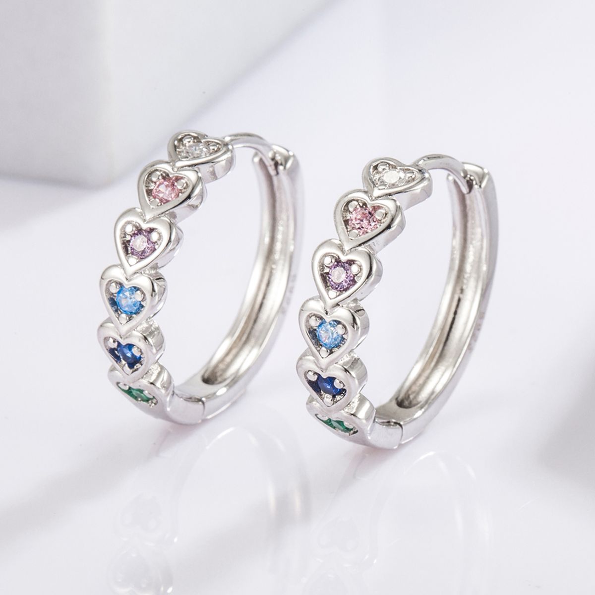 Zircon Hjerte Huggie Hoops