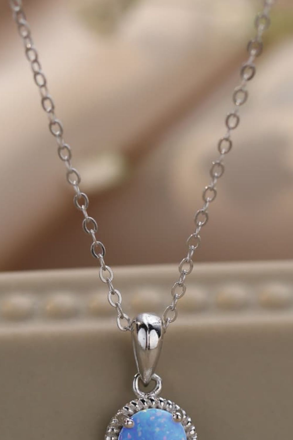 Ciondolo a catena rotonda in opale